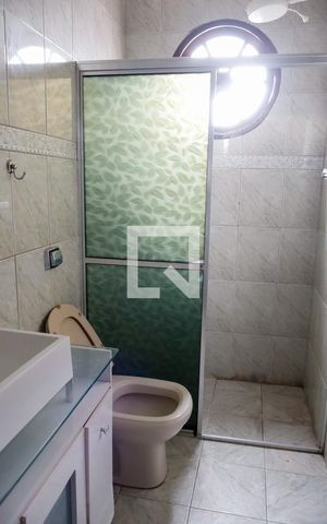 Casa para alugar com 260m², 3 quartos e 2 vagas Casa para alugar com 260m², 3 quartos e 2 vagasBanheiro