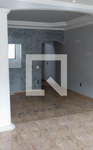 Casa para alugar com 260m², 3 quartos e 2 vagas Casa para alugar com 260m², 3 quartos e 2 vagassala