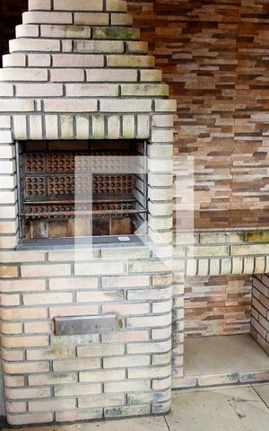 Casa para alugar com 260m², 3 quartos e 2 vagas Casa para alugar com 260m², 3 quartos e 2 vagasÁrea comum - Churrasqueira