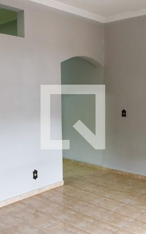 Casa para alugar com 260m², 3 quartos e 2 vagas Casa para alugar com 260m², 3 quartos e 2 vagasQuarto 3 - Suíte