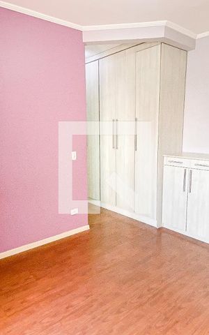 Casa à venda com 212m², 3 quartos e 2 vagasSuíte