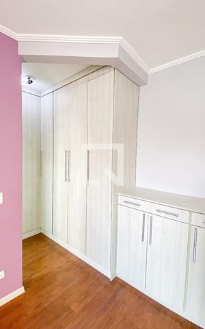 Casa à venda com 212m², 3 quartos e 2 vagasSuite