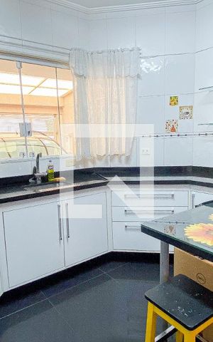 Casa à venda com 212m², 3 quartos e 2 vagasCozinha
