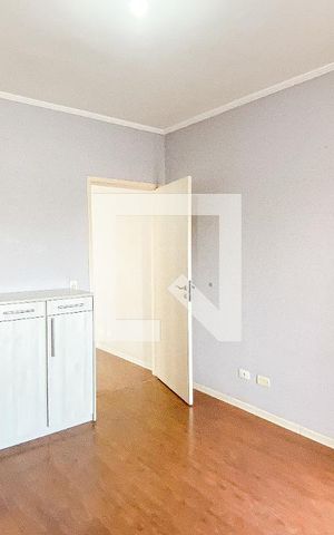 Casa à venda com 212m², 3 quartos e 2 vagasSuíte