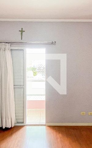 Casa à venda com 212m², 3 quartos e 2 vagasSuíte