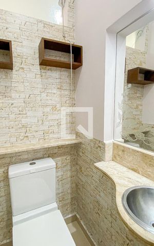 Casa à venda com 212m², 3 quartos e 2 vagasLavabo