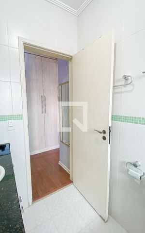 Casa à venda com 212m², 3 quartos e 2 vagasBanheiro da Suíte