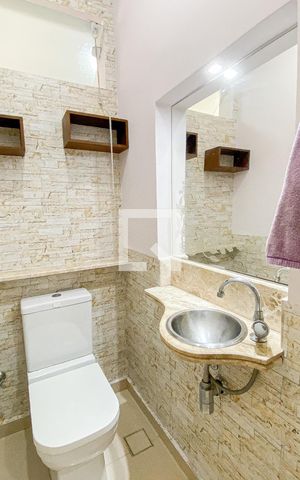 Casa à venda com 212m², 3 quartos e 2 vagasLavabo
