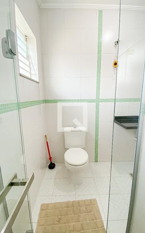 Casa à venda com 212m², 3 quartos e 2 vagasBanheiro