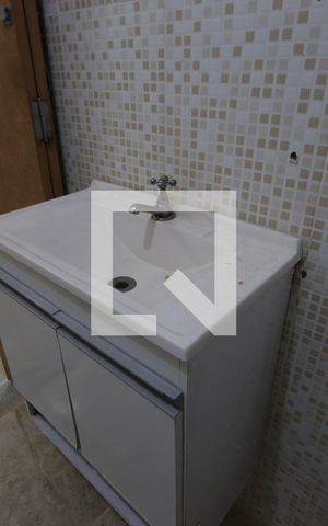 Apartamento à venda com 43m², 3 quartos e sem vagaBanheiro