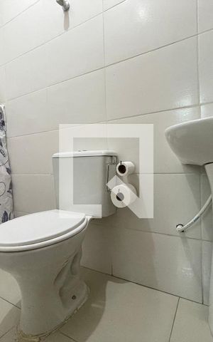 Casa à venda com 100m², 3 quartos e 1 vaga Casa à venda com 100m², 3 quartos e 1 vagaBanheiro Suíte 2