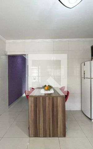Casa à venda com 100m², 3 quartos e 1 vaga Casa à venda com 100m², 3 quartos e 1 vagaCozinha