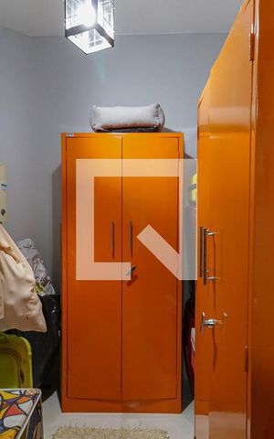 Casa de condomínio à venda com 450m², 5 quartos e 4 vagas Casa de condomínio à venda com 450m², 5 quartos e 4 vagasCloset do quarto