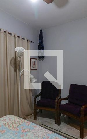 Casa de condomínio à venda com 450m², 5 quartos e 4 vagas Casa de condomínio à venda com 450m², 5 quartos e 4 vagasQuarto