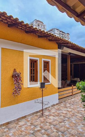 Casa de condomínio à venda com 450m², 5 quartos e 4 vagas Casa de condomínio à venda com 450m², 5 quartos e 4 vagasQuintal