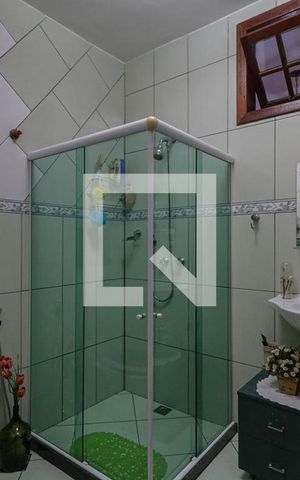 Casa de condomínio à venda com 450m², 5 quartos e 4 vagas Casa de condomínio à venda com 450m², 5 quartos e 4 vagasBanheiro Social