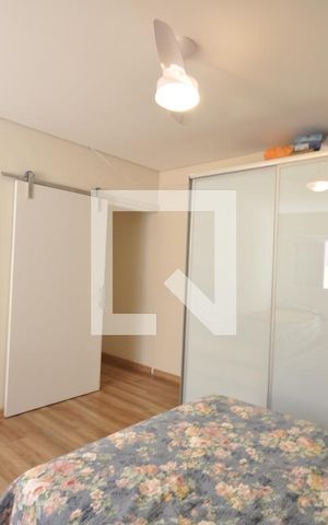 Casa à venda com 200m², 2 quartos e 2 vagasSuite 2