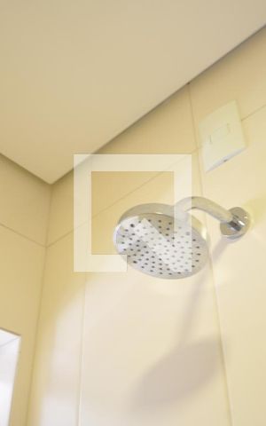 Casa à venda com 200m², 2 quartos e 2 vagasBanheiro da Suíte 1