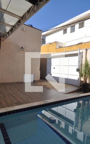 Casa à venda com 500m², 3 quartos e 4 vagasPiscina