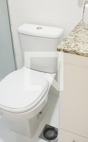 Apartamento para alugar com 70m², 2 quartos e 1 vagaBanheiro - Quarto 2 - Suite