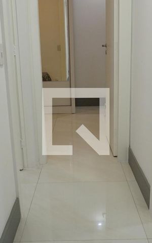 Apartamento para alugar com 70m², 2 quartos e 1 vagaHall Quartos