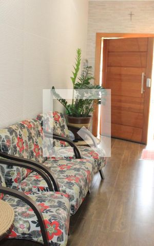 Casa de condomínio à venda com 150m², 3 quartos e 2 vagasCorredor lateral
