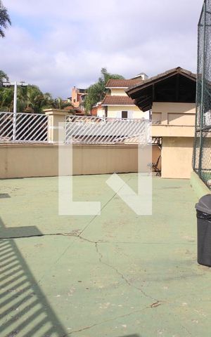 Casa de condomínio à venda com 150m², 3 quartos e 2 vagasÁrea comum - Quadra poliesportiva