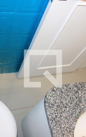 Casa de condomínio à venda com 150m², 3 quartos e 2 vagasLavabo