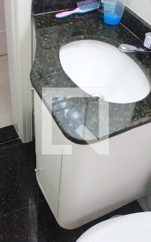 Casa de condomínio à venda com 150m², 3 quartos e 2 vagasBanheiro 2