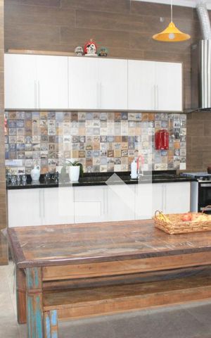 Casa de condomínio à venda com 150m², 3 quartos e 2 vagasEspaço gourmet