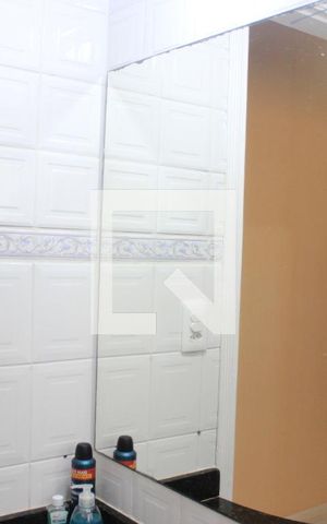 Casa de condomínio à venda com 150m², 3 quartos e 2 vagasBanheiro 1