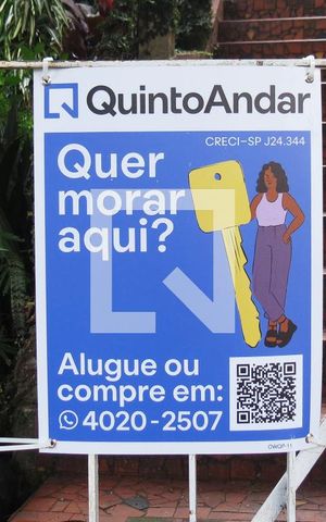 Casa à venda com 108m², 3 quartos e 3 vagasFachada - Placa