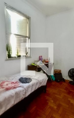 Casa à venda com 200m², 5 quartos e 3 vagas Casa à venda com 200m², 5 quartos e 3 vagasQuarto