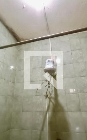 Casa à venda com 200m², 5 quartos e 3 vagas Casa à venda com 200m², 5 quartos e 3 vagasBanheiro serviço