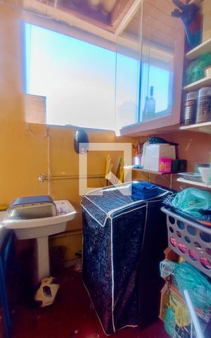Casa à venda com 200m², 5 quartos e 3 vagas Casa à venda com 200m², 5 quartos e 3 vagasÁrea serviço