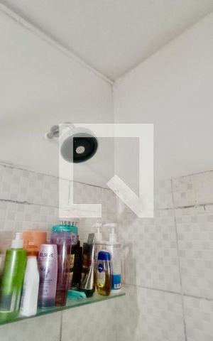 Casa à venda com 200m², 5 quartos e 3 vagas Casa à venda com 200m², 5 quartos e 3 vagasBanheiro social