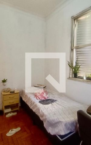 Casa à venda com 200m², 5 quartos e 3 vagas Casa à venda com 200m², 5 quartos e 3 vagasQuarto