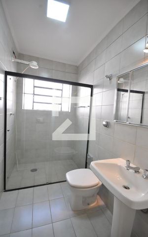 Casa à venda com 170m², 3 quartos e 2 vagasBanheiro Social