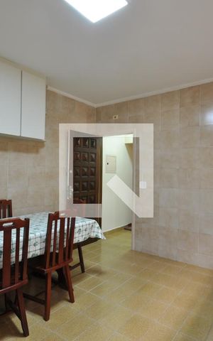 Casa à venda com 170m², 3 quartos e 2 vagasCozinha