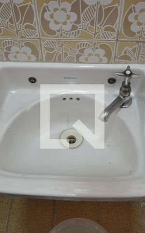 Casa à venda com 170m², 3 quartos e 2 vagasBanheiro de serviço