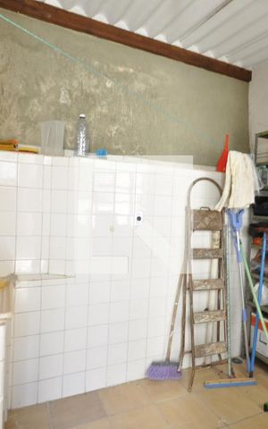 Casa à venda com 170m², 3 quartos e 2 vagasÁrea de Serviço