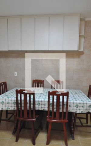 Casa à venda com 170m², 3 quartos e 2 vagasCozinha