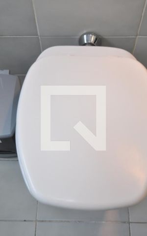 Casa à venda com 170m², 3 quartos e 2 vagasBanheiro Social