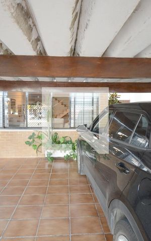 Casa à venda com 180m², 4 quartos e 2 vagasGaragem