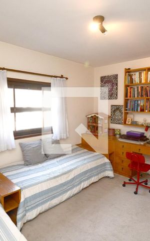 Casa à venda com 180m², 4 quartos e 2 vagasQuarto 2