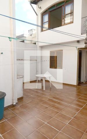 Casa à venda com 180m², 4 quartos e 2 vagasQuintal