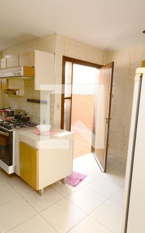 Casa à venda com 180m², 4 quartos e 2 vagasCozinha