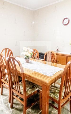 Casa à venda com 272m², 3 quartos e 2 vagasCozinha