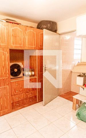 Casa à venda com 272m², 3 quartos e 2 vagasQuarto de Serviço