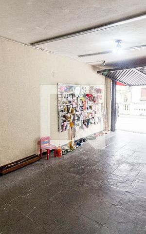 Casa à venda com 272m², 3 quartos e 2 vagasGaragem